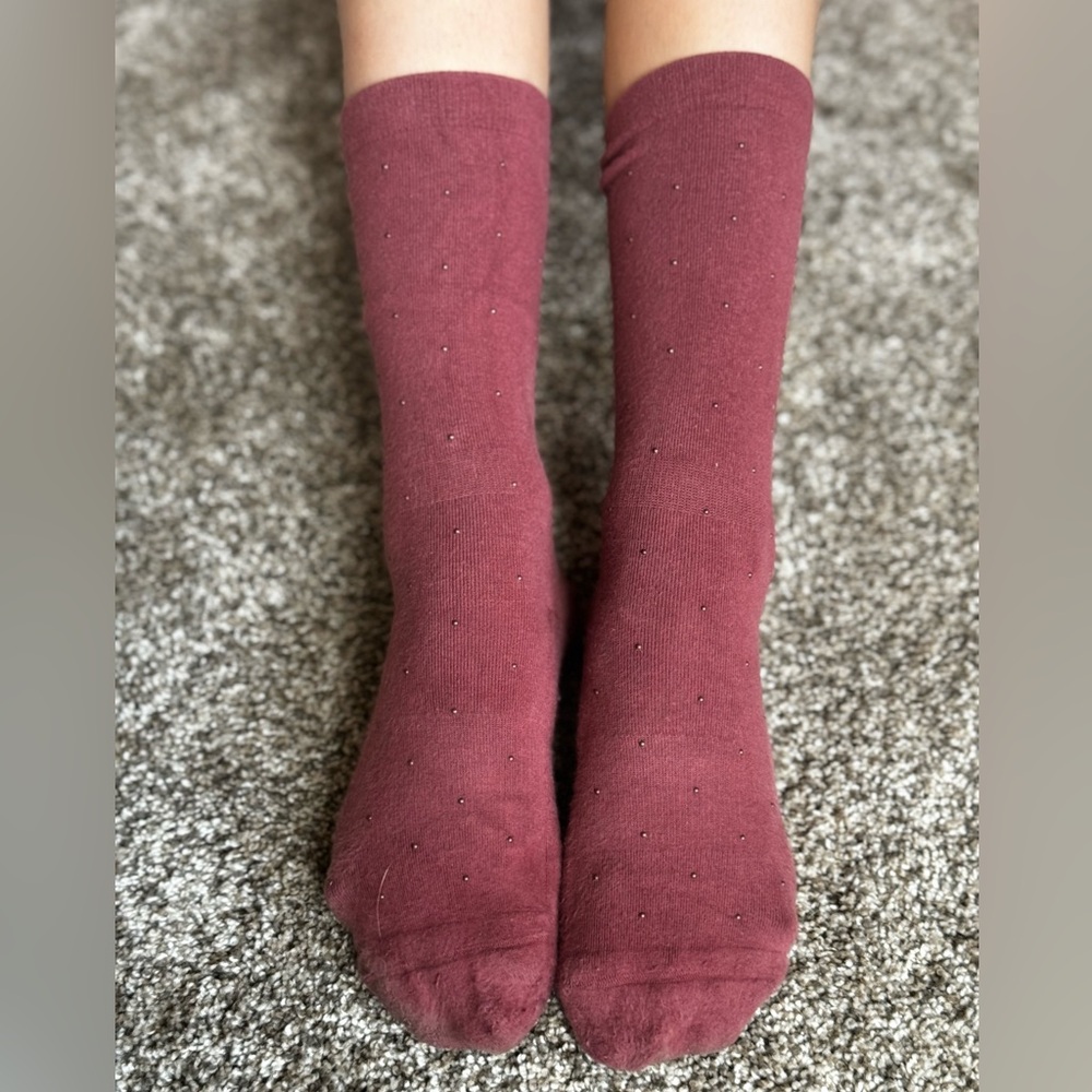Jess tavi sticky socks